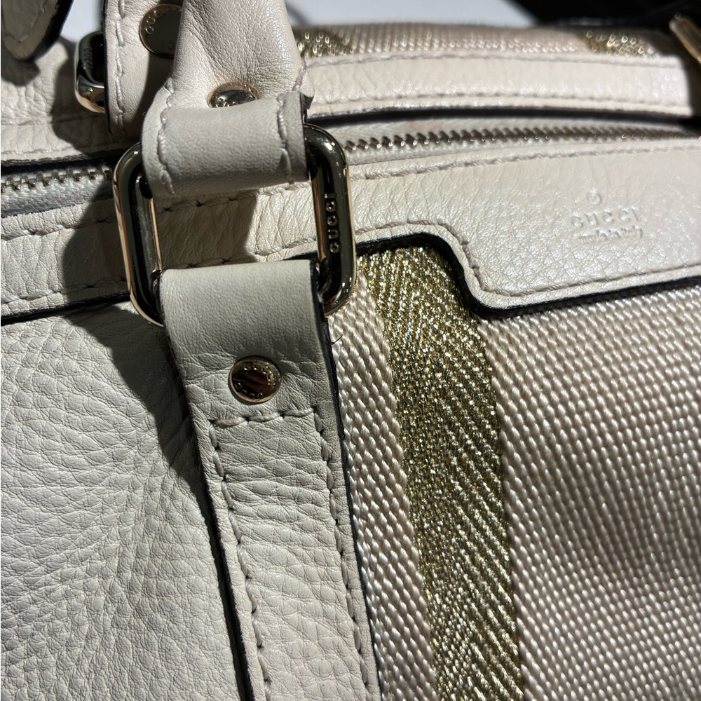 Gucci  Cream and Gold Women's Handbag - Picture 8 of 12